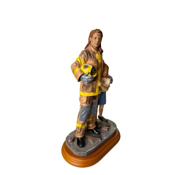 Safe From Harm Red Hats of Courage LIMITED 2 of 602 Little Girl Vanmark 8.5” - Picture 3 of 8